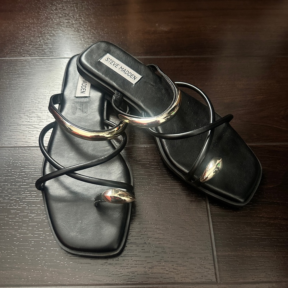 Steve Madden Black and Gold Strappy Sandals